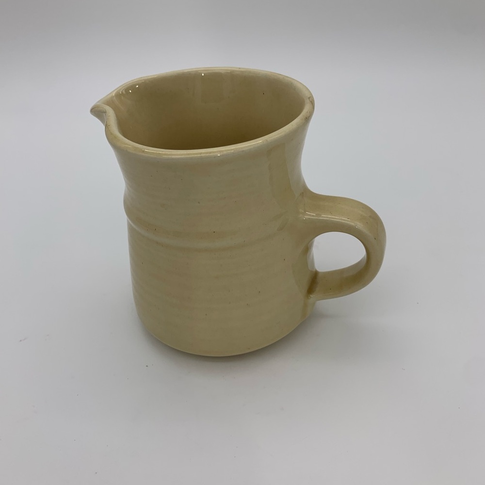 Pottery Barn Style Vintage 12 Oz Ceramic Pottery Creamer With Handle Beige 4”x5”